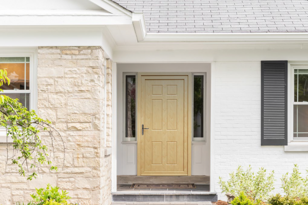 How to assemble a front door?